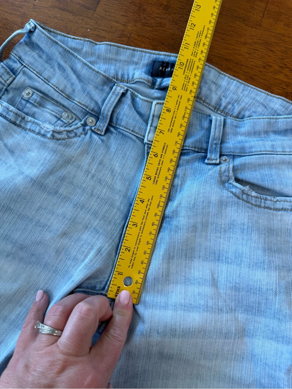 Aeropostale Low Rise Flare Jeans Light Wash Stretch Denim Womens Size 6 regular - Picture 6 of 11